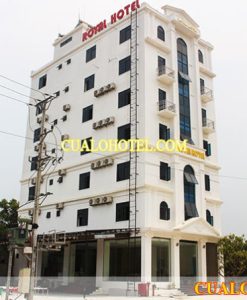 KHÁCH SẠN ROYAL CỬA LÒ