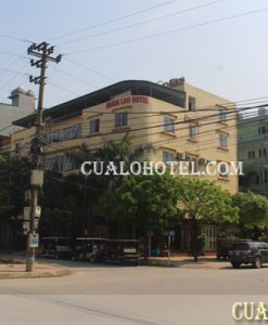 KHÁCH SẠN HOÀNG LAN CỬA LÒ