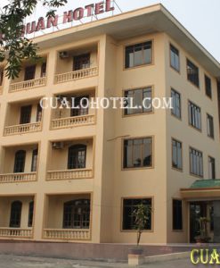 KHÁCH SẠN LINH QUÂN CỬA LÒ