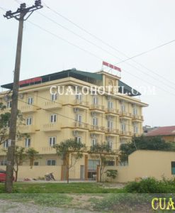 KHÁCH SẠN NGỌC NGÀ CỬA LÒ
